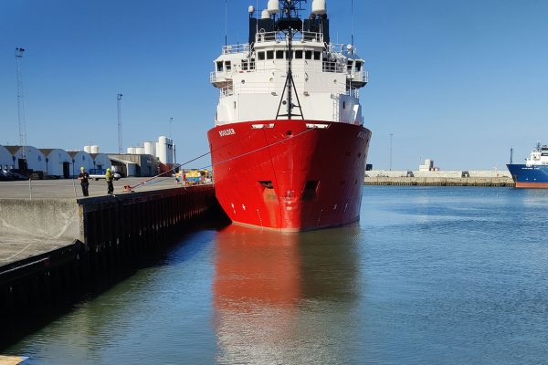 Changing Bow Plates